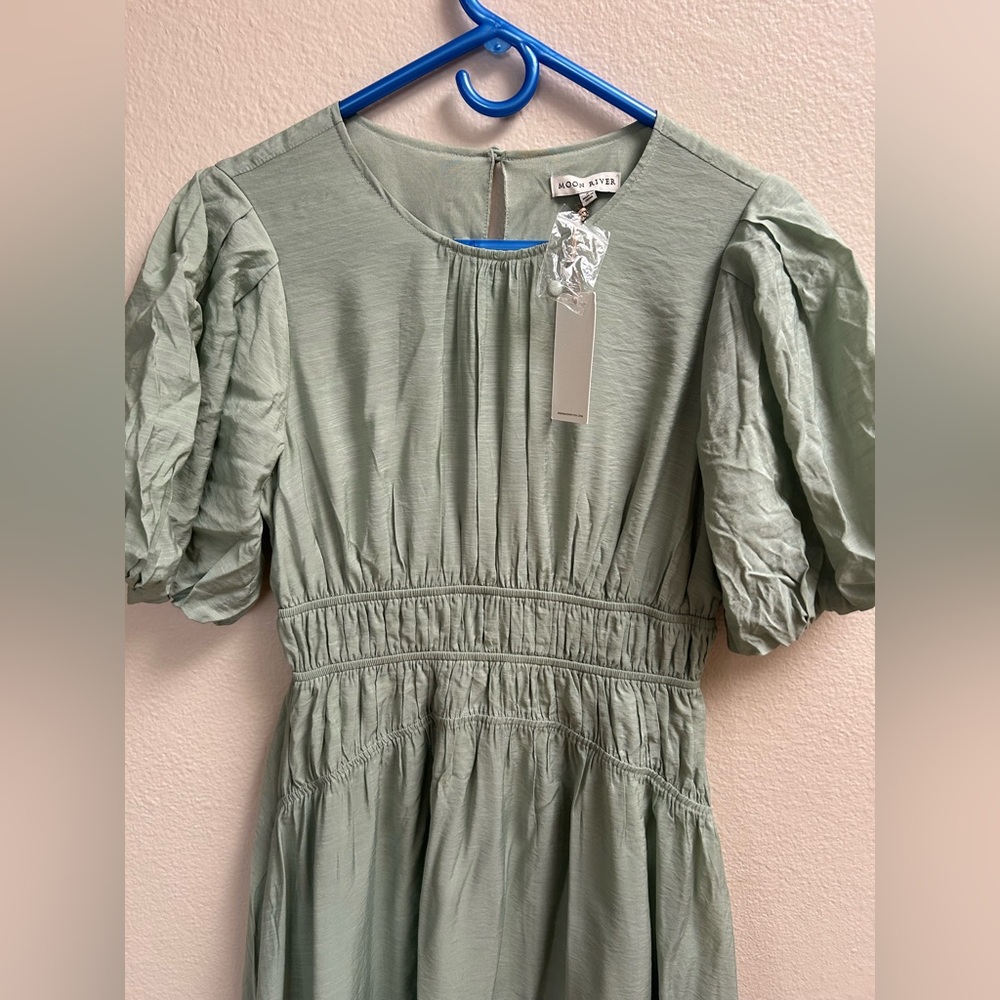 Moon River Sage Green Puff Sleeve Midi Dress Women’s Size S NWT - Picture 4 of 16